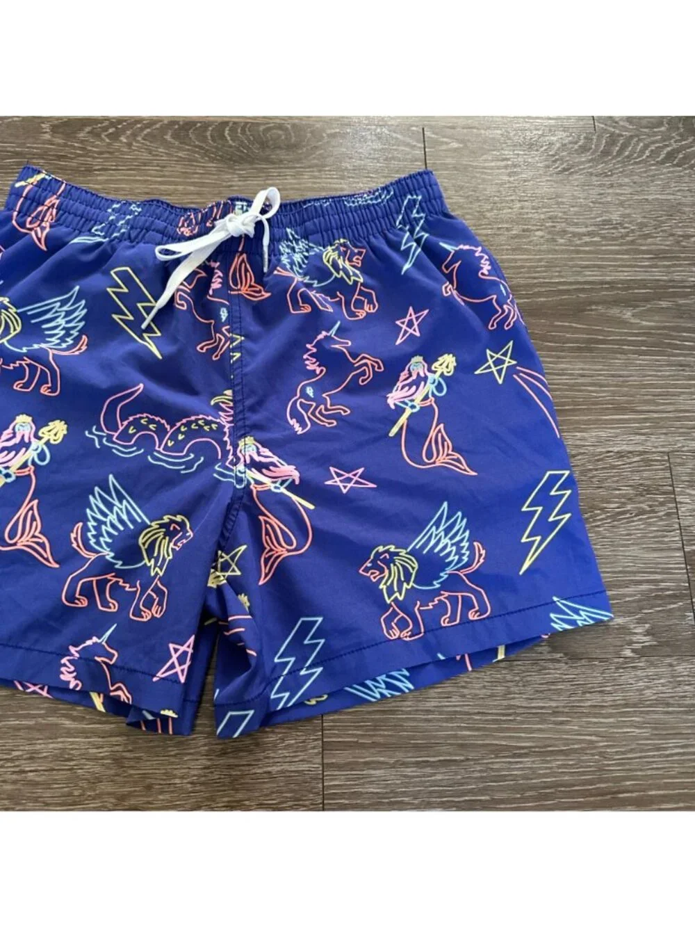 Chubbies Neon Swim Trunks M Summer Travel Vacation Pull On Stretch Multicolor